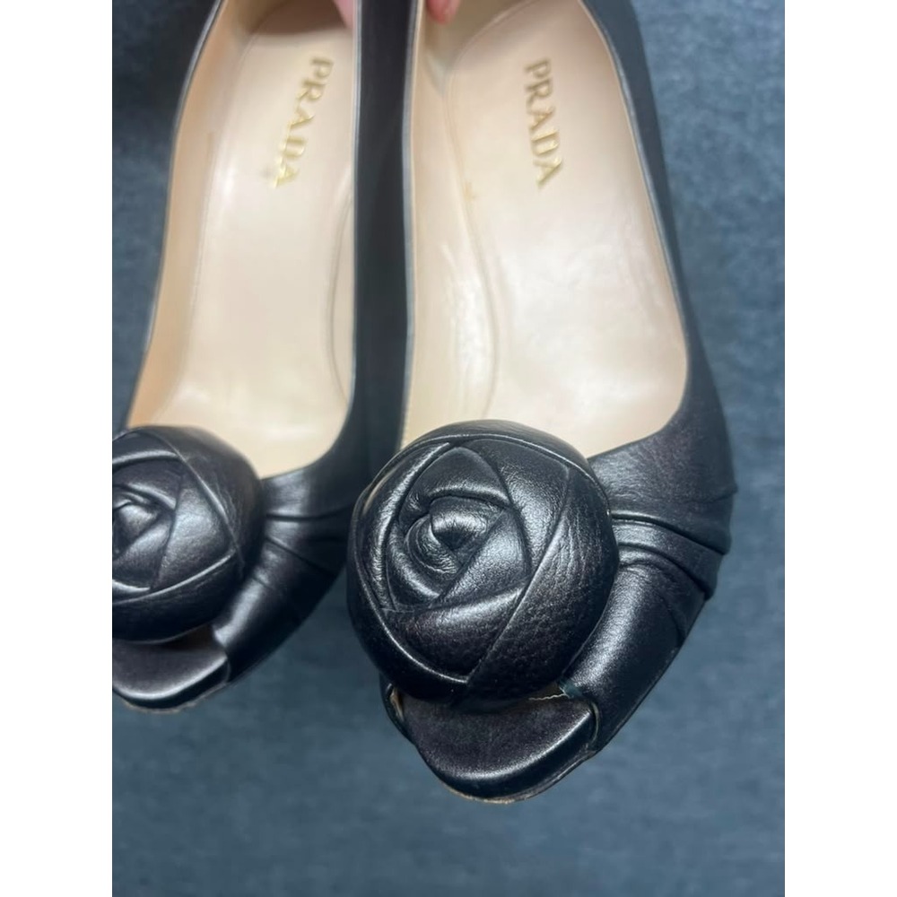 PRADA Women's Black Leather Ruched Flower Toe Stiletto Pumps Heels EU 36.5 - Picture 4 of 9